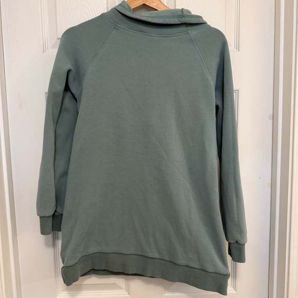 Latched Mama Harbor Snap Nursing Pullover in Seafoam Green - Picture 2 of 5